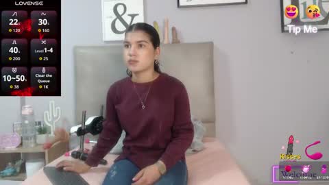 Snapshot of sophiabedford chatting on 06-30-26, 02:51 Sophia Bedford online show from 06-30-26, 02:51