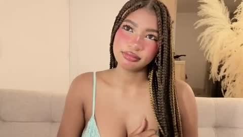 Snapshot of sophiabloss1 chatting on 02-06-26, 05:12 Sophia online show from 02-06-26, 05:12