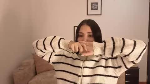 Snapshot of sophiacolemann chatting on 06-11-26, 02:22 sophiacolemann online show from 06-11-26, 02:22