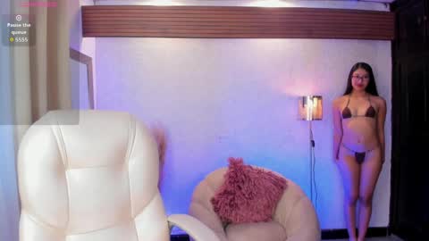 --Sophi-- online show from 03-31-26, 12:05