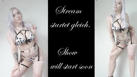 Snapshot of sophiascarlet96 chatting on 10-27-25, 12:20 sophiascarlet96 online show from 10-27-25, 12:20