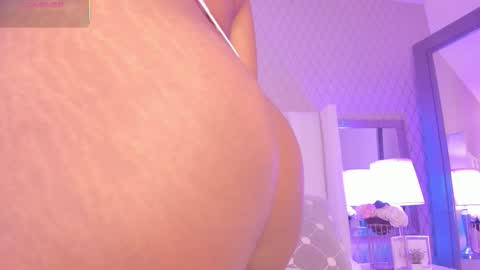 SophiaSmiths online show from 11-20-25, 09:36