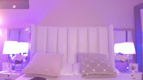 SophiaSmiths online show from 02-23-26, 09:34