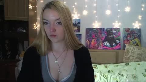 Snapshot of sophiasonata chatting on 12-03-24, 03:22 SophiaSonata online show from 12-03-24, 03:22