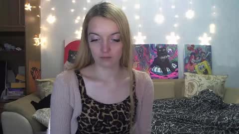 Snapshot of sophiasonata chatting on 12-20-24, 08:45 SophiaSonata online show from 12-20-24, 08:45