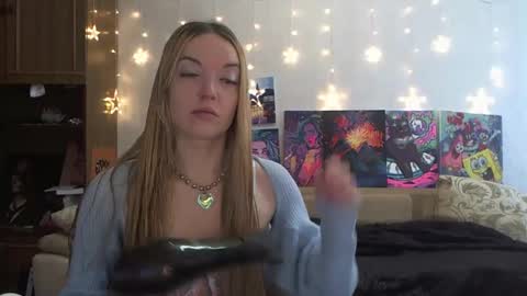 Snapshot of sophiasonata chatting on 02-08-25, 08:31 SophiaSonata online show from 02-08-25, 08:31