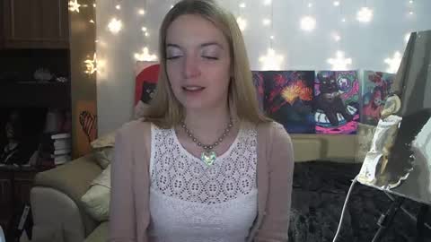 Snapshot of sophiasonata chatting on 02-16-25, 02:32 SophiaSonata online show from 02-16-25, 02:32