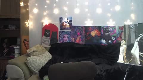 Snapshot of sophiasonata chatting on 02-18-25, 07:19 SophiaSonata online show from 02-18-25, 07:19