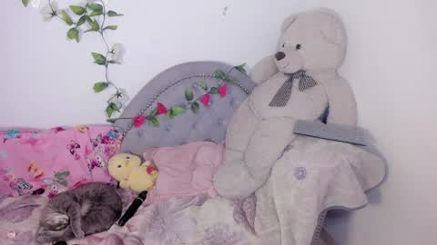 Clara sophia online show from 04-05-26, 04:09