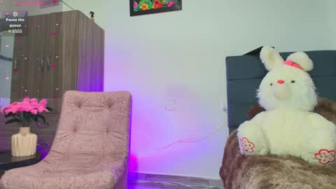 Sophie  online show from 03-05-26, 09:33