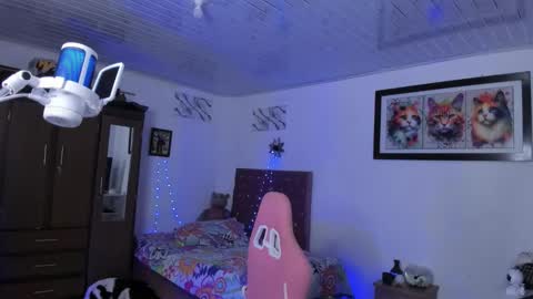 sophie doll online show from 10-29-25, 07:26