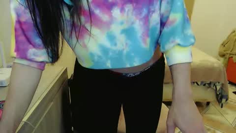 Sophie Fantasys online show from 12-19-25, 06:15