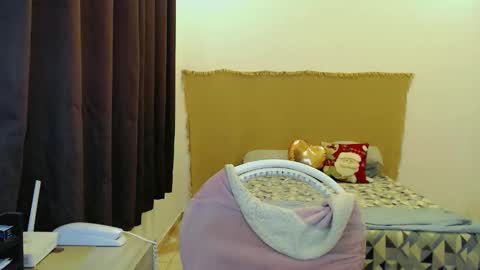 Sophie Fantasys online show from 01-15-26, 02:27