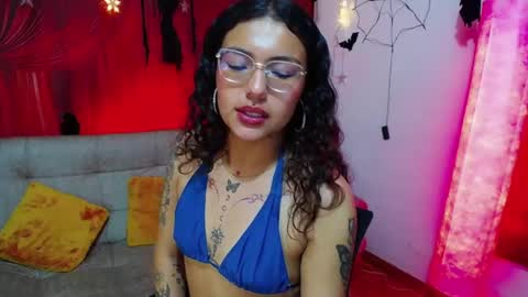 sophie_fierro online show from 10-28-25, 09:06