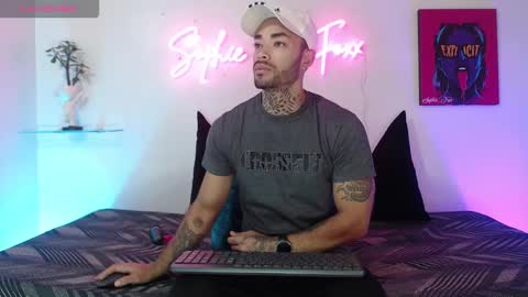 SOPHIE - FOXX online show from 02-02-26, 11:53