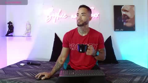 Snapshot of sophie_foxx chatting on 04-21-26, 12:00 SOPHIE - FOXX online show from 04-21-26, 12:00