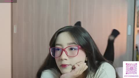Snapshot of sophie_lii chatting on 04-25-26, 10:51 Sophie or Sof online show from 04-25-26, 10:51