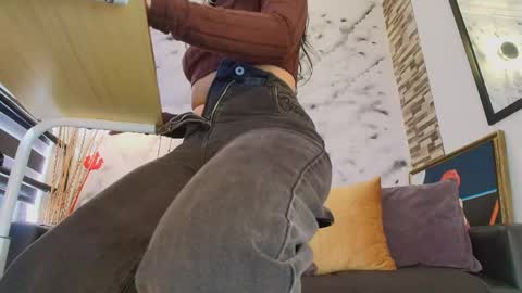 Snapshot of sophie_littles chatting on 04-25-26, 02:03 Sophie online show from 04-25-26, 02:03