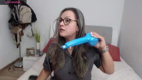 Sofa online show from 12-08-24, 01:13