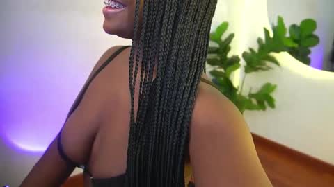 Snapshot of sophie_luvs chatting on 06-04-26, 03:29 Sophie online show from 06-04-26, 03:29