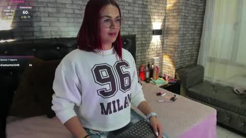 sophie_new25 online show from 04-08-26, 12:38