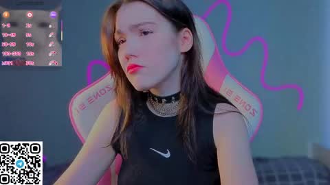 Snapshot of sophie_nomenal_ chatting on 04-21-26, 06:52 sophie_nomenal_ online show from 04-21-26, 06:52