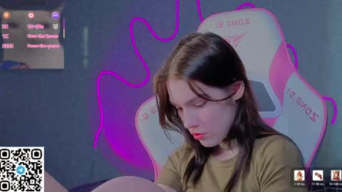 Snapshot of sophie_nomenal_ chatting on 04-23-26, 03:19 sophie_nomenal_ online show from 04-23-26, 03:19