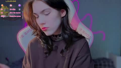 Snapshot of sophie_nomenal_ chatting on 05-06-26, 05:40 sophie_nomenal_ online show from 05-06-26, 05:40