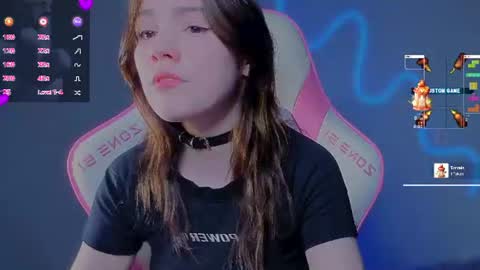 Snapshot of sophie_nomenal_ chatting on 07-25-26, 06:27 sophie_nomenal_ online show from 07-25-26, 06:27