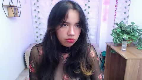 Sophie  online show from 01-06-26, 07:39