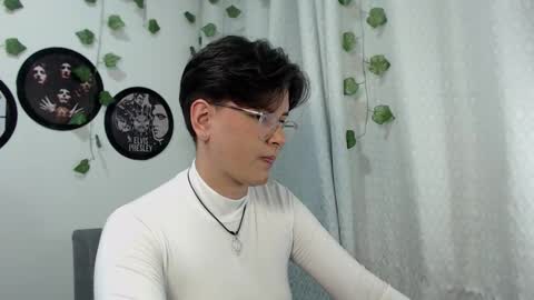 sophie_ross1 online show from 11-27-25, 01:18