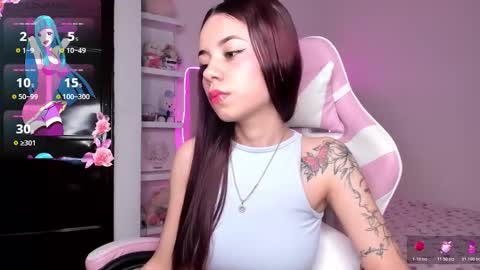 Sophie online show from 11-25-25, 05:29