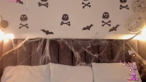 sophie_smith19 online show from 10-24-25, 01:18