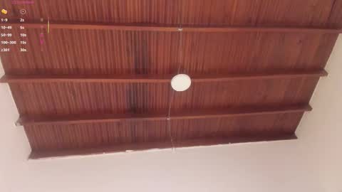 sophie_smith19 online show from 11-04-25, 12:37