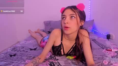 Snapshot of sophie_vega1 chatting on 02-19-26, 02:35 Sophie online show from 02-19-26, 02:35