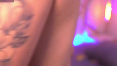 Sophie online show from 04-17-26, 08:23