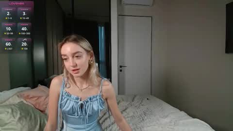 sophiebelll online show from 09-30-25, 12:32