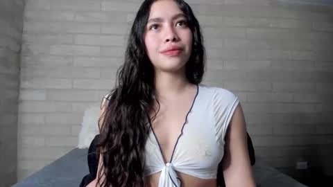 Snapshot of sophiebellucci chatting on 10-12-25, 09:08 sophiebellucci online show from 10-12-25, 09:08