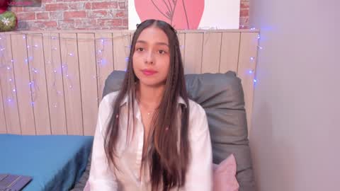 Snapshot of sophiebenson_ chatting on 12-11-24, 12:34 Sophie online show from 12-11-24, 12:34