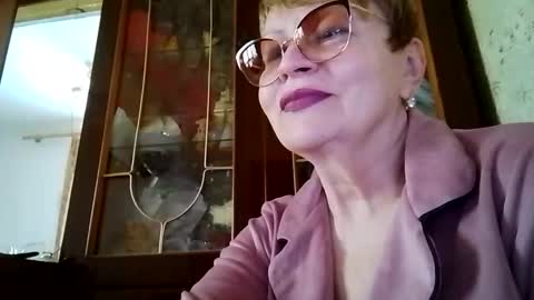 SophieBurnsX online show from 05-28-26, 09:06