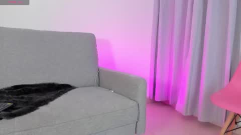 sophie  online show from 06-24-26, 12:20