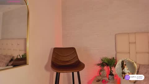 Sophie online show from 09-12-25, 11:32