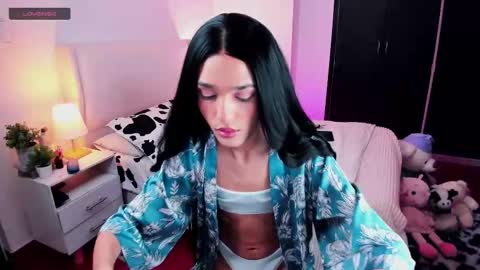 Snapshot of sophiecornett chatting on 02-09-25, 01:35 online show from 02-09-25, 01:35