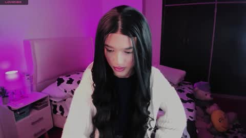 Snapshot of sophiecornett chatting on 10-28-25, 02:26 online show from 10-28-25, 02:26