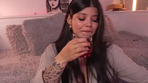 Sophiee  online show from 04-04-26, 01:48