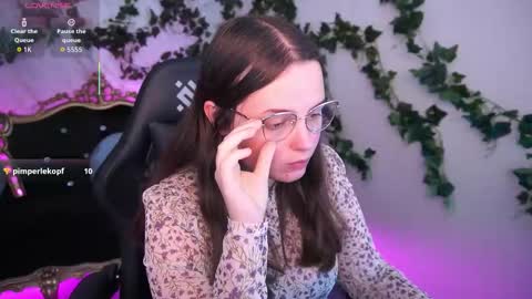 sophieedreams online show from 10-15-25, 02:06