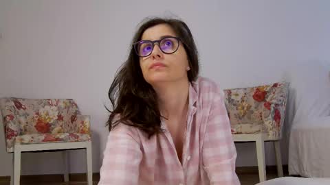 Snapshot of sophieerain chatting on 09-25-25, 10:30 Sophie Rain online show from 09-25-25, 10:30
