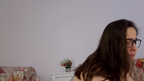 Snapshot of sophieerain chatting on 10-03-25, 10:01 Sophie Rain online show from 10-03-25, 10:01