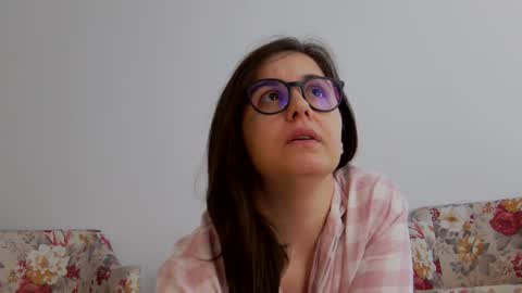 Snapshot of sophieerain chatting on 10-17-25, 08:39 Sophie Rain online show from 10-17-25, 08:39