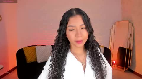 Sophie Houston online show from 10-20-25, 05:52